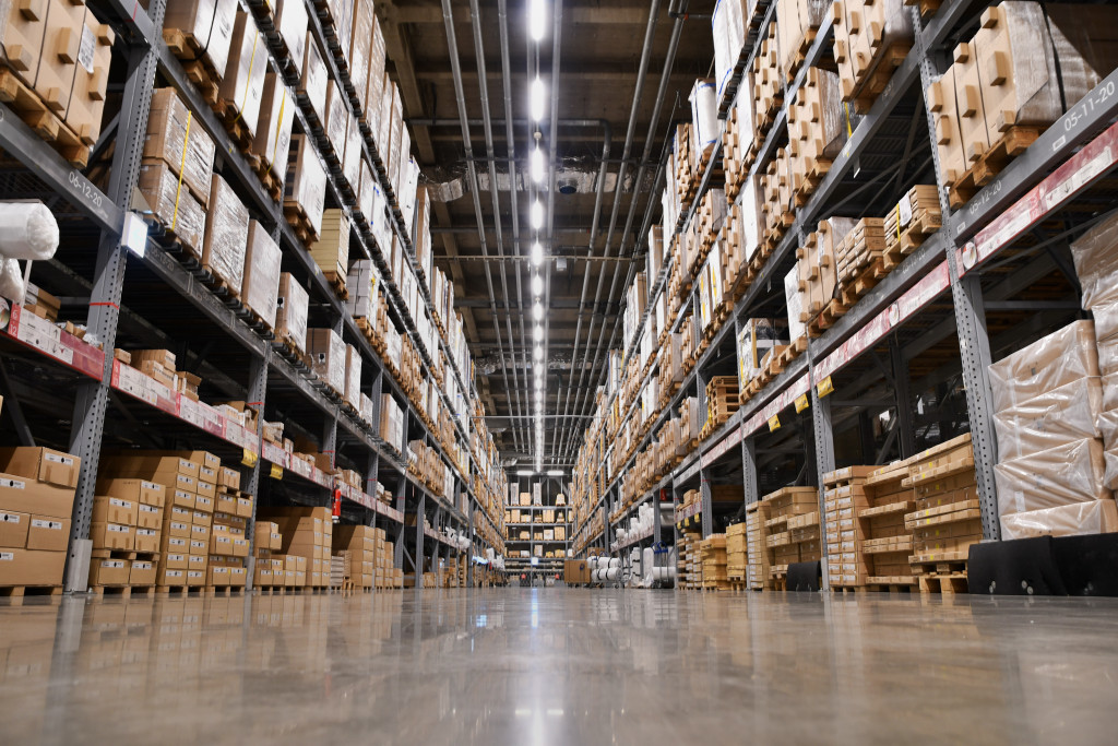 A warehouse service for online retailers